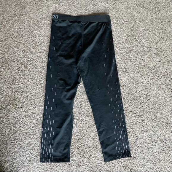 Nike Women's Linear Rain Dri-Fit Nike Pro Capri Leggings Size M - Picture 10 of 10
